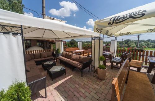 Vinicky House | Tokaj Zlatá Putňa - Restaurant & Pension
