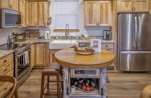 Emigrant House | Tom Miner Creek Cabin