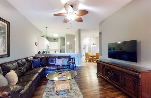 Bahama Bay Condo | Tommy Bahama-style condo with a lovely lanai and resort amenities