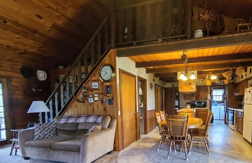 Amherst Cabin | Tomorrow River Ridge Cabin, Private, Cozy and On Water