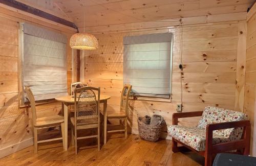 Bryant Pond House | Toms Cabin On Lake Christopher