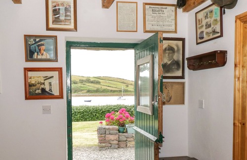 Westport Cottage | TOM’S COTTAGE, family friendly in Westport, County Mayo