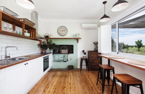 Milroy Apartment | Toms Cottage - "Wilgowrah" -A Country Escape