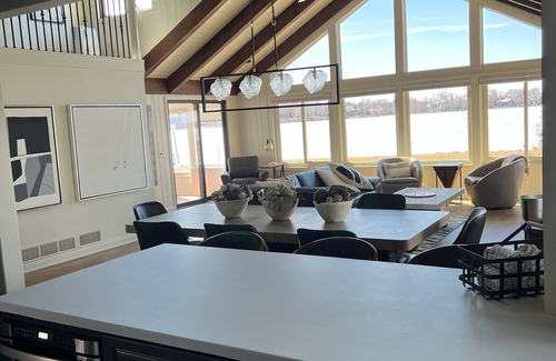 Tonka Bay House | Tonka Bay Lake House on Lake Minnetonka