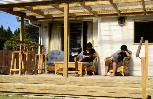 Te Rangiita Bed & Breakfast | Tony's Lodge