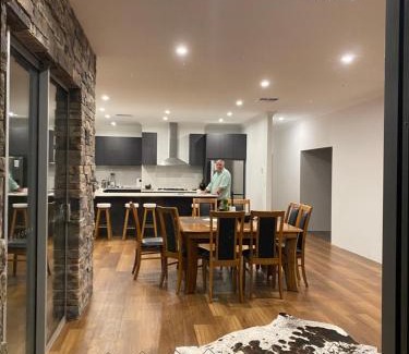 Toodyay House | Toodyay Upon Avon Guest House and Gallery