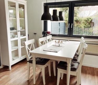 Kaufbeuren Apartment | *TOP*+Allgäu*Familie*NETFLIX*mit Garten & *PS4*