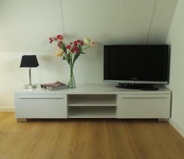 Municipality of Wijdemeren Apartment | Top appartement in prachtige hart van Nederland Kortenhoef