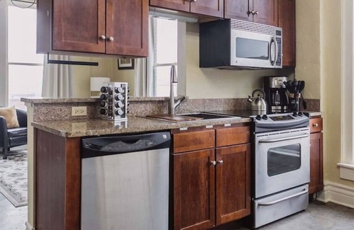Downtown Springfield Apartment | Top Floor 2 Bedroom Loft Overlooking Downtown!
