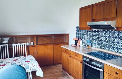 Friedrichsdorf Apartment | Top floor apartment with conservatory perfect for a couple or one person