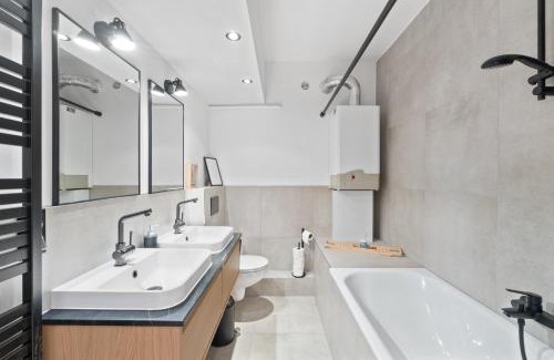 Bensberg Apartment | *TOP* Große, moderne & zentrale Wohnung 3 Schlafzimmer - Nähe zu Köln: Dom, Messe, Flughafen, Lanxess-Arena