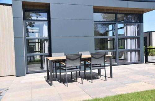 Enkhuizen House | Top modern Chalet Sonnenblume with large garden on the IJsselmeer
