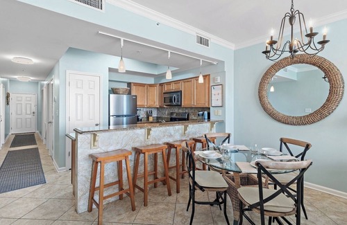Miramar Beach Condo | 👍"Top-Rated! August Dates Discounted, Sleeps 6, 2 Kings + Free Beach Service⛱️