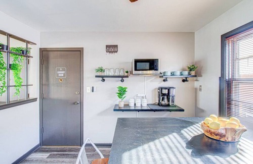 Elmwood Park Apartment | Top Rated Condo King Bed Safe Historic Location