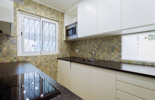 Alporchinhos House | Top renovated townhouse with pool and sea access