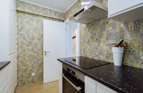 Alporchinhos House | Top renovated townhouse with pool and sea access