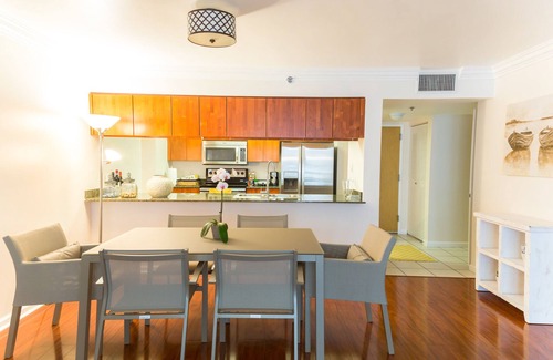 Brickell Apartment | Top Stay Miami - Gold@Brickell + Free Parking