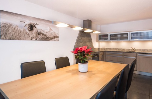 Zermatt House | Top vacation apartment for families, large play and sunbathing area, central and quiet