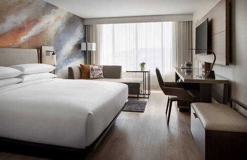 Torrance Hotel | Torrance Marriott Redondo Beach
