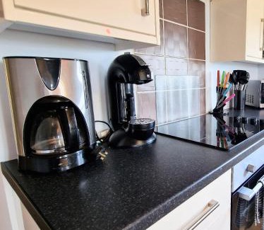 Kelty Ski Chalet | Torridon 12 with Private Hot Tub - Fife - Loch Leven - Lomond Hills
