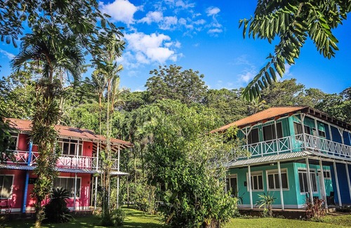 Tortuguero Resort | Tortuga Lodge and Gardens