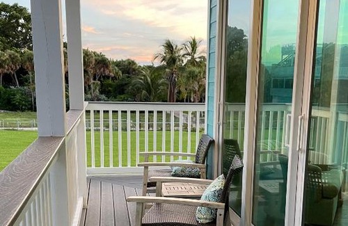 Jose's Hideaway Villa | Tortuga sunset