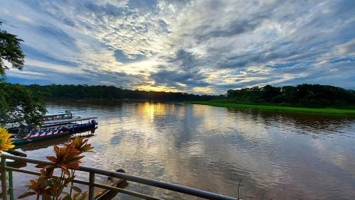 Tortuguero House | Tortuguero Adventures GuestHouse