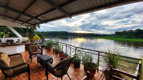 Tortuguero House | Tortuguero Adventures GuestHouse