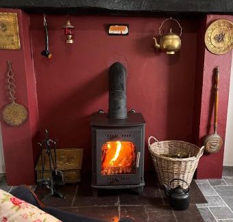 Silverbridge Apartment | Tosses Cottage - Secluded cottage with hot tub