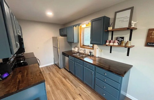 Monroe City House | Totally Renovated Home on 5 Acres - Just 4 Miles From Mark Twain Lake