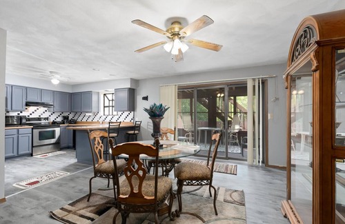 Collinsville House | Touch of Class 3-bedroom townhome in Belleville King Bedroom.