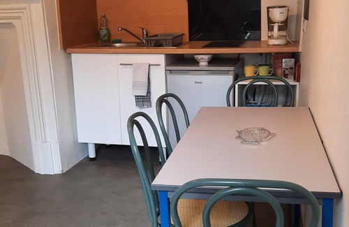 Montastruc-la-Conseillere Apartment | Toulouse 15 min 4 people apartment 3 beds kitchen shower clean
