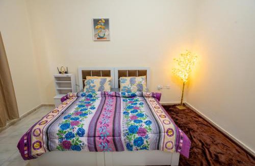 Abu Dhabi House | tourist Family and couple Rooms - Attached Washroom - VL02 baith al jannah LLC