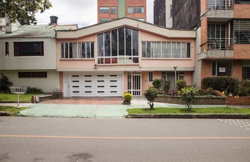 Campin House | TOURISTIC HOUSE 202/3-SU HOGAR LEJOS DE CASA