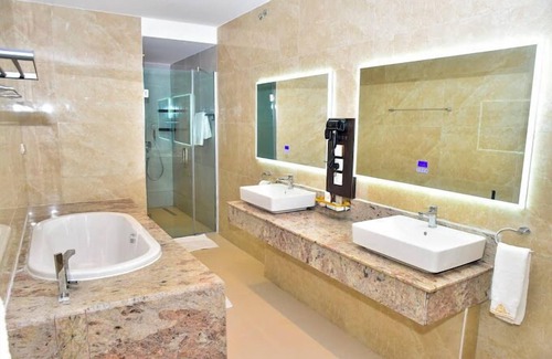 Akure Hotel | Towlab Hotel & Suites