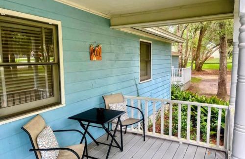 Tallahassee House | Town & Country Getaway