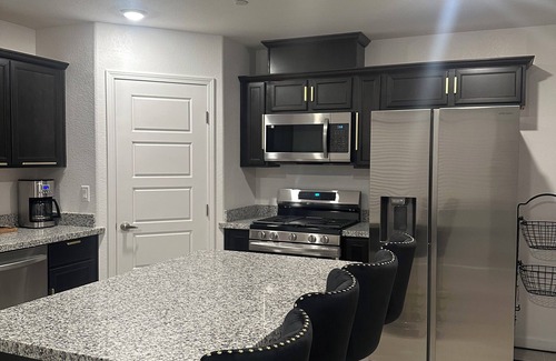 Las Vegas House | Town house 4 rooms 2 bath townhouse