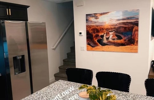 Las Vegas House | Town house 4 rooms 2 bath townhouse