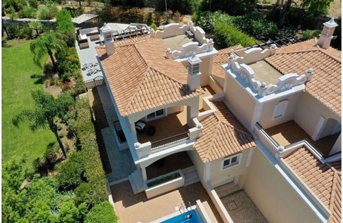 Cerro do Mocho House | Town House, 5 bedroom, WIFI, UK TV.