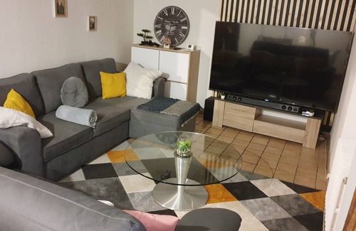 Levroux House | Town house in the country