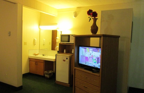 Longview Hotel | Town House Motel Inc