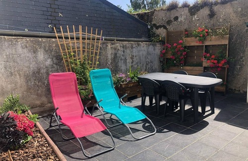 La Roche-Derrien House | Town house with courtyard in a town of character ideal for visiting the coast