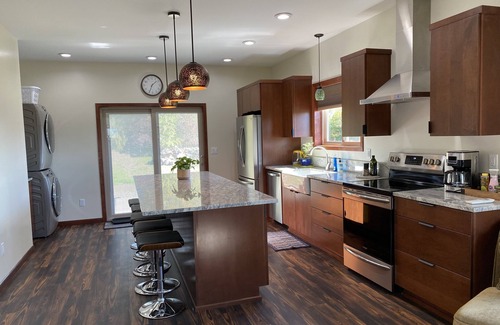 Monmouth House | Town n Country Independence