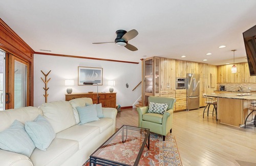 Historic District House | Town of Lewes townhome walking distance to shops & restaurants