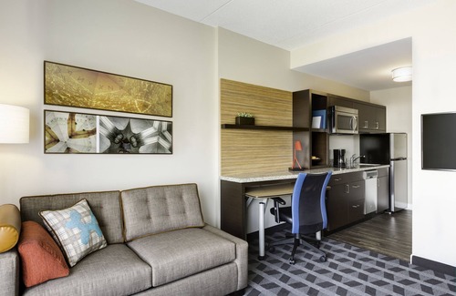 Medicine Hat Hotel | TownePlace Suites by Marriott Medicine Hat