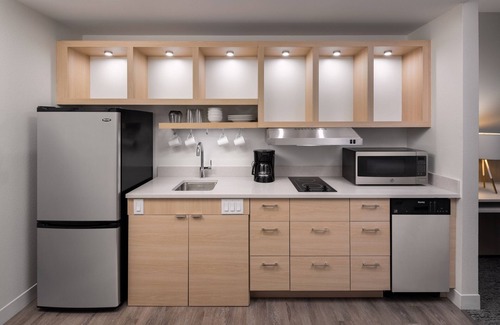 Westbank Hotel | TownePlace Suites by Marriott West Kelowna