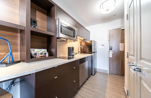 Brantford Hotel | TownePlace Suites by Marriott Brantford and Conference Centre