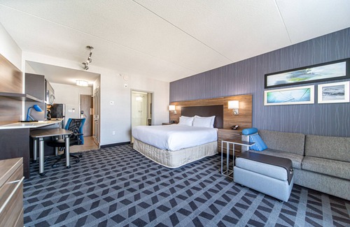 Brantford Hotel | TownePlace Suites by Marriott Brantford and Conference Centre