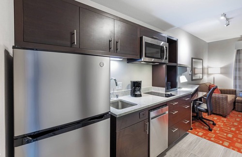 Plano Hotel | TownePlace Suites by Marriott Dallas Plano/Richardson