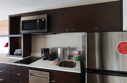 Forest Crest Hotel | TownePlace Suites by Marriott San Antonio Northwest at The RIM